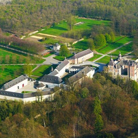 Domaine Du Chateau De Modave Exterior photo