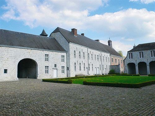 Domaine Du Chateau De Modave Exterior photo